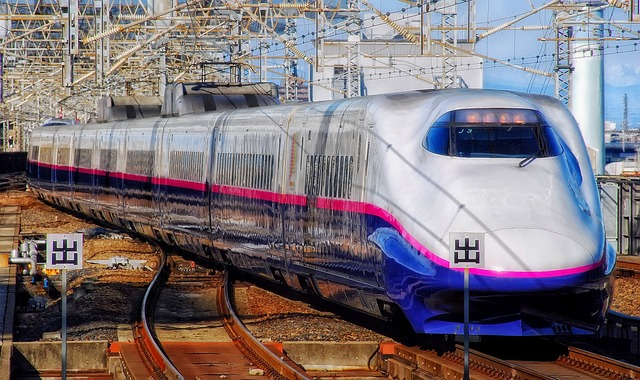 2023年中國軌道交通裝備產(chǎn)業(yè)鏈上中下游市場分析（附產(chǎn)業(yè)鏈全景圖）